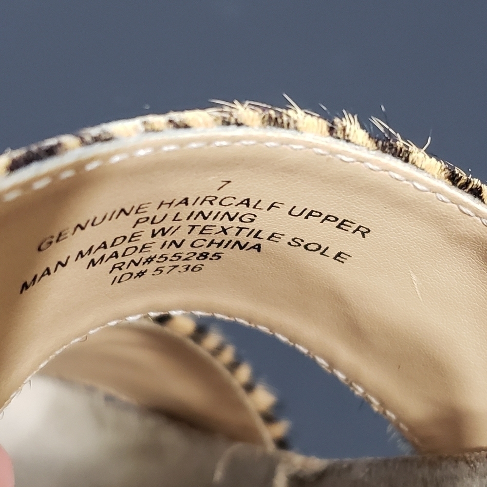 Express Calf Hair zebra sandals 7 - Picture 12 of 12